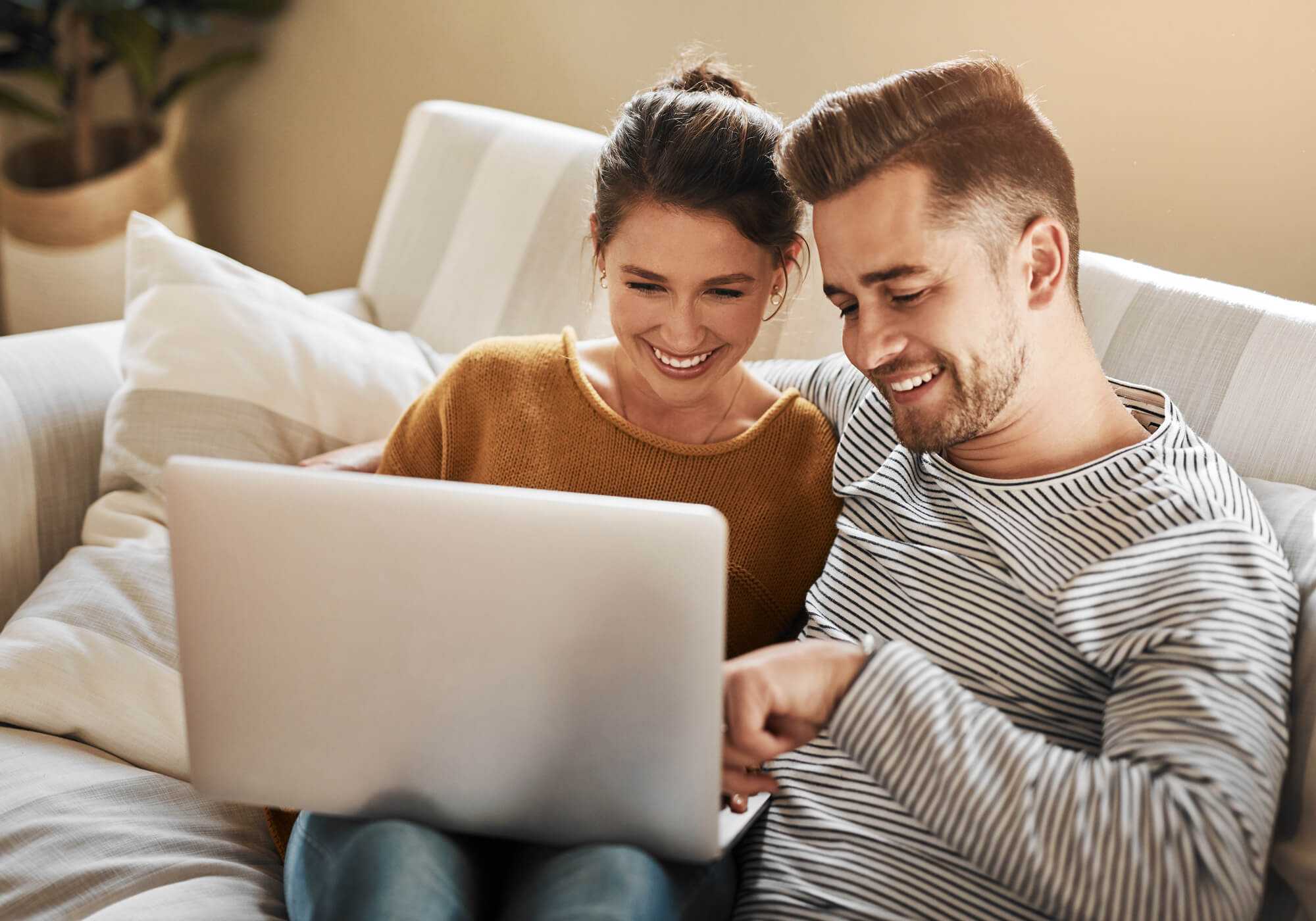 Umowa finansowania samochodu poleasingowego w 100% online